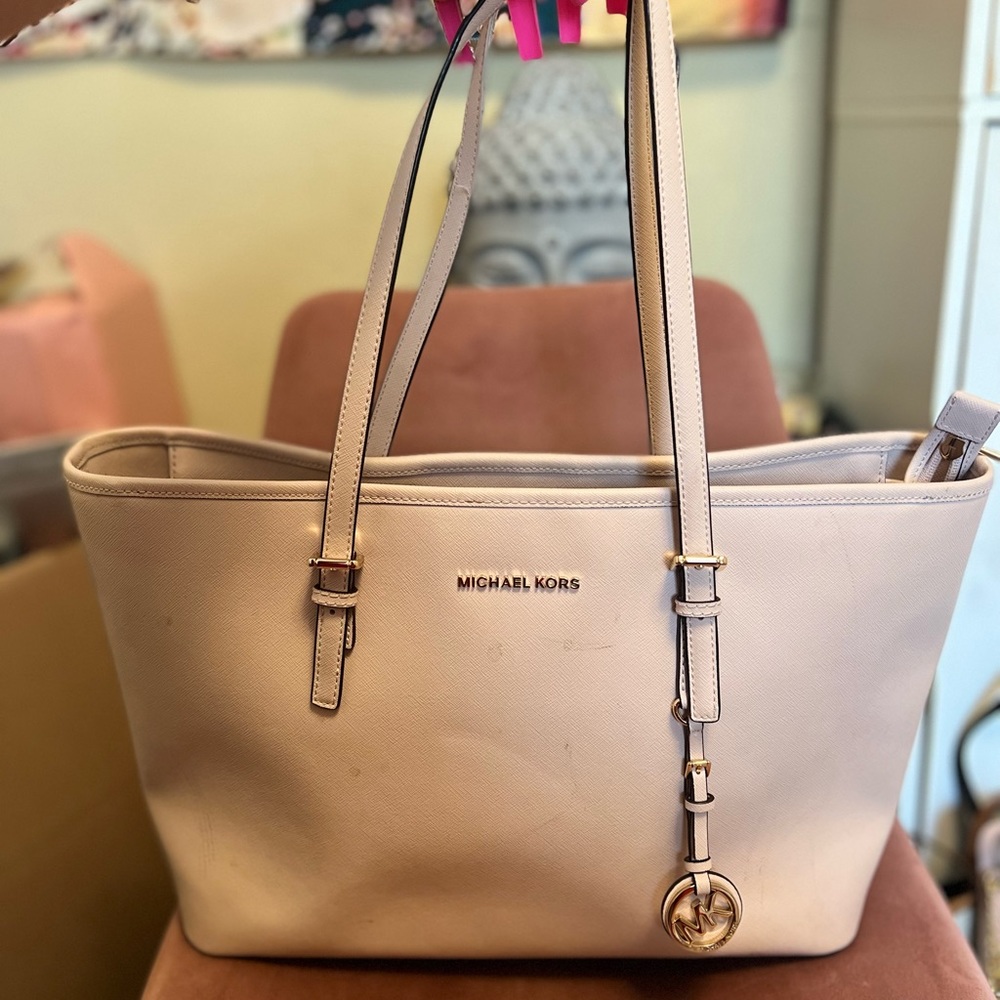 Michael Kors Jetset Travel Bag